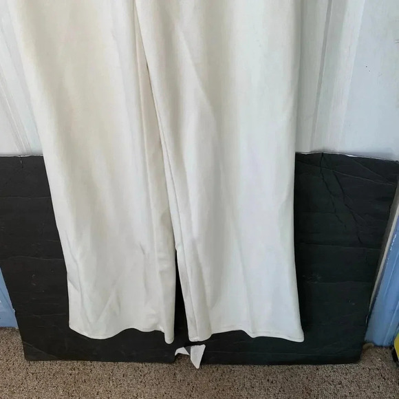 Crystal Sky Double V Neck Sleeveless Zip Back Wide Leg White Jumpsuit Women's M - Picture 7 of 12